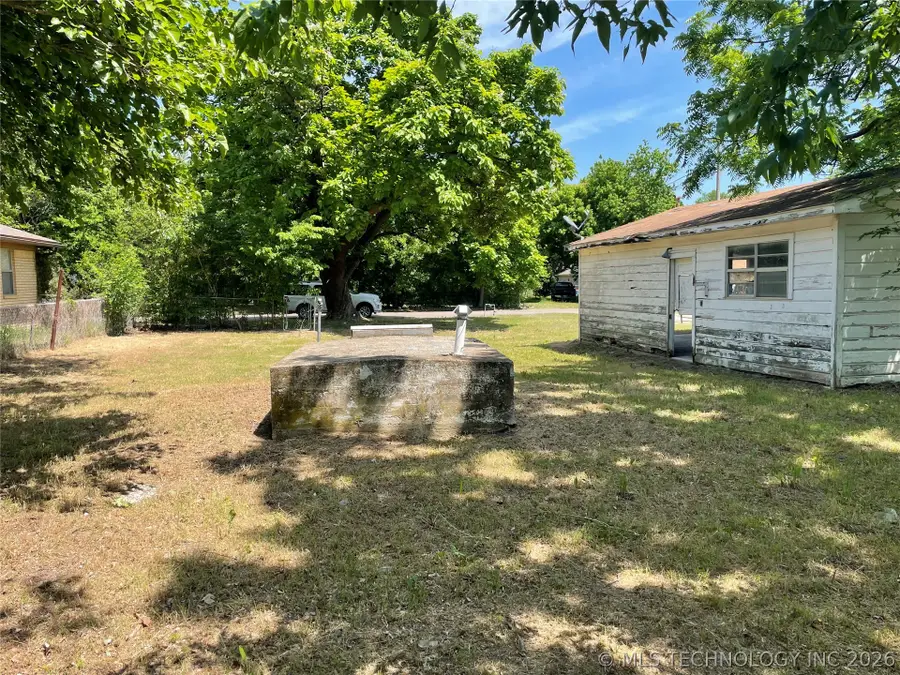 325 N Bluff Street, Ada, OK 74820 - #3