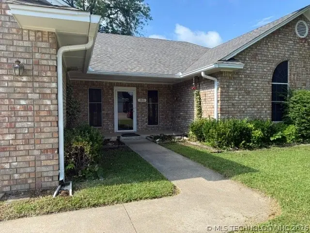 1910 Marsh Lane, Ardmore, OK 73401 - #2