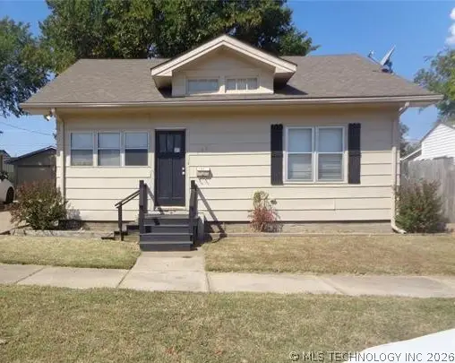 207 NW Cheyenne Avenue, Bartlesville, OK 74003 - #1