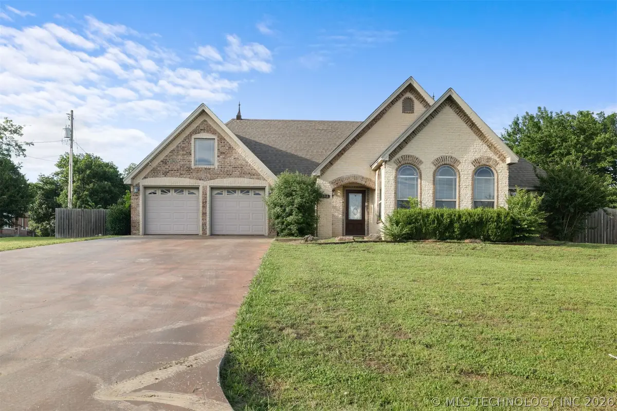 338 W 7th, Kiowa, OK 74553 - #1