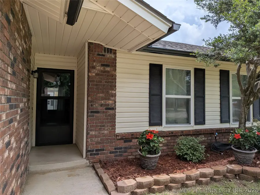 9221 S 92nd East Avenue, Tulsa, OK 74133 - #3