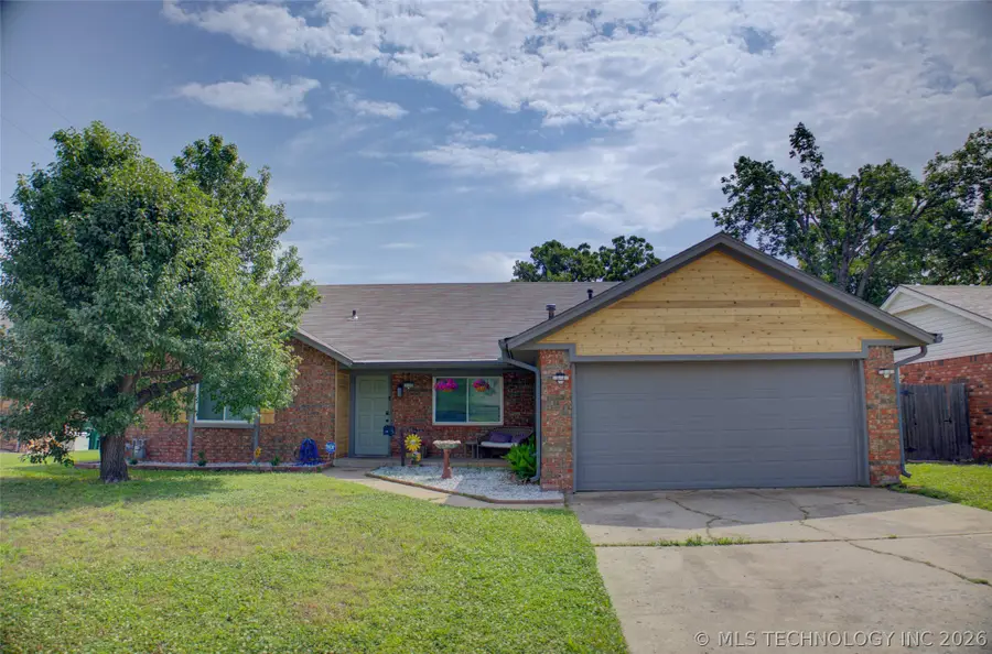3105 Magnolia Court, Sand Springs, OK 74063 - #2