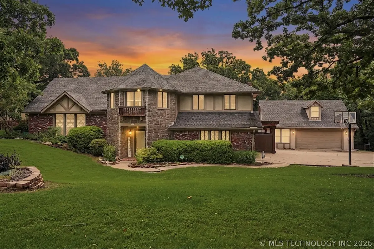 12525 S Skyline Drive, Jenks, OK 74037 - #1