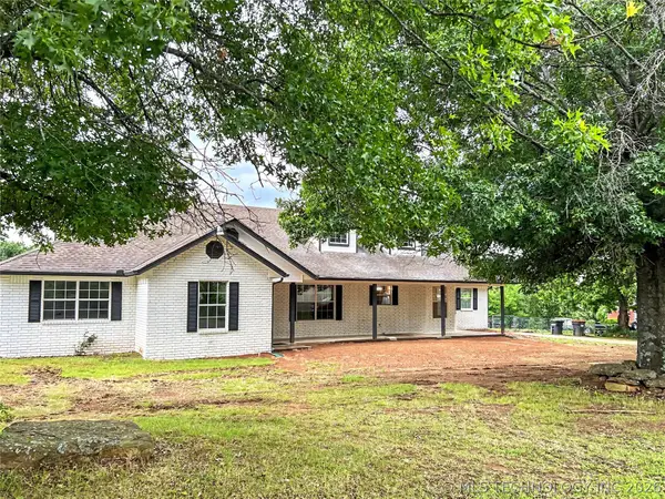 21083 S Forrest Drive, Tahlequah, OK 74464