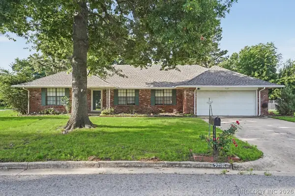 705 Magnolia Court, Broken Arrow, OK 74011