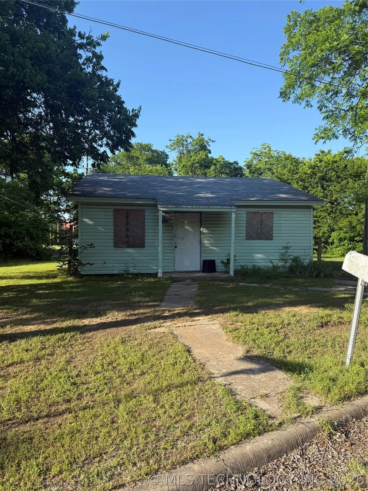 201 4th Avenue Se, Ardmore, OK 73401 - #1