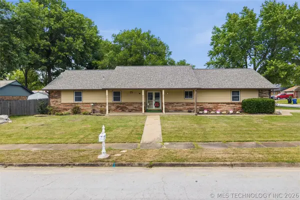 3016 E Knoxville Street, Broken Arrow, OK 74014