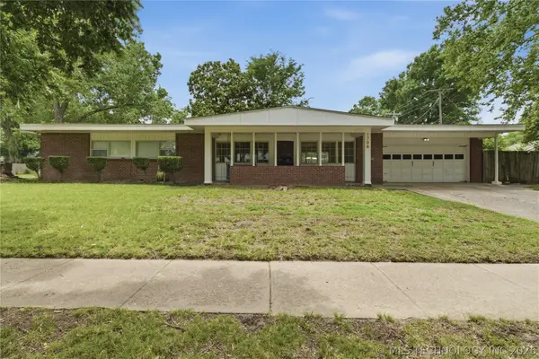 1708 E 60th Place, Tulsa, OK 74105