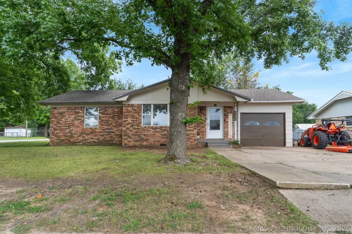 703 Mccarley, Colbert, OK 74733 - #1
