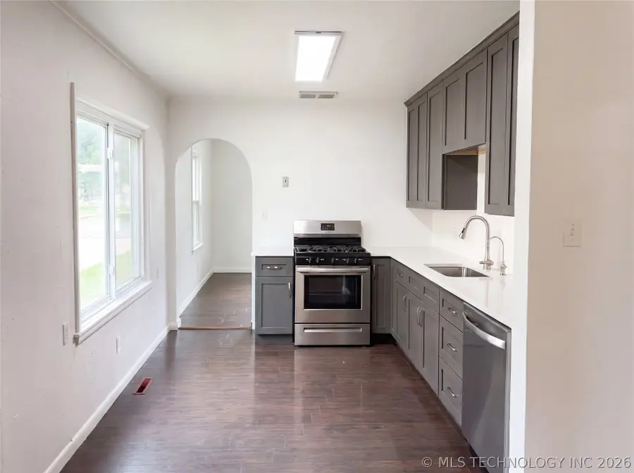 818 W Rush Street, Enid, OK 73701 - #2
