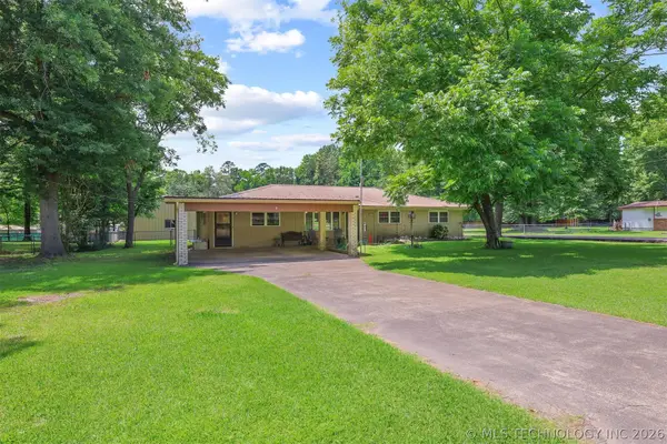 107 Maple, Broken Bow, OK 74728