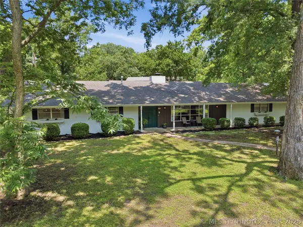 1015 Brookside Parkway, Bartlesville, OK 74006