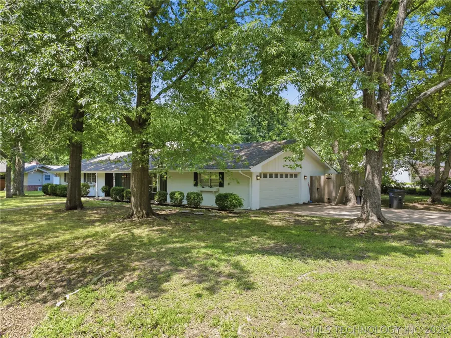 1015 Brookside Parkway, Bartlesville, OK 74006 - #3