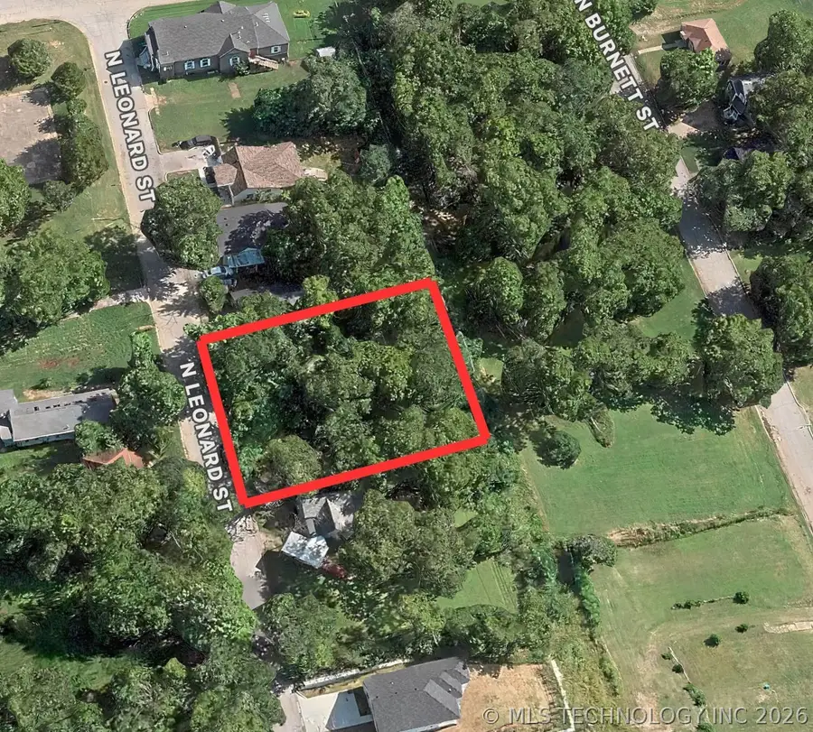 225 N Leonard Street, Sapulpa, OK 74066 - #2