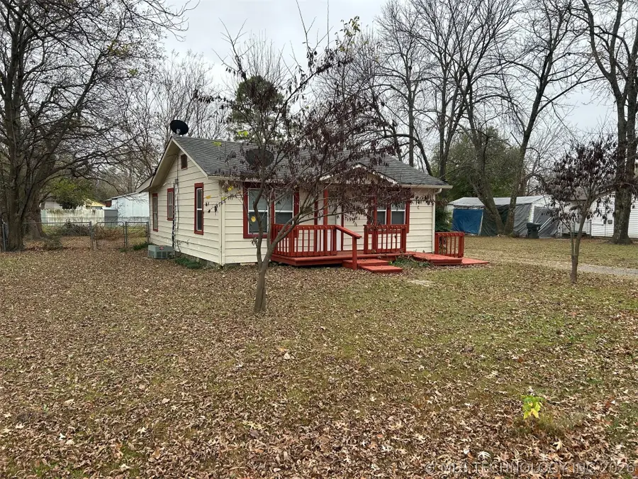2207 Sallie Street, Muskogee, OK 74403 - #2