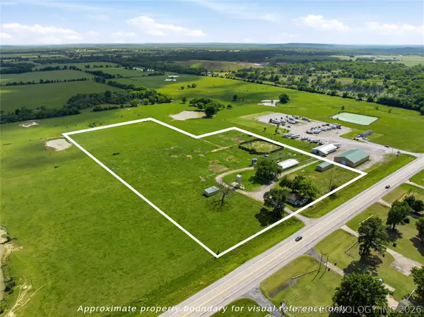 17220 62 Highway, Morris, OK 74445