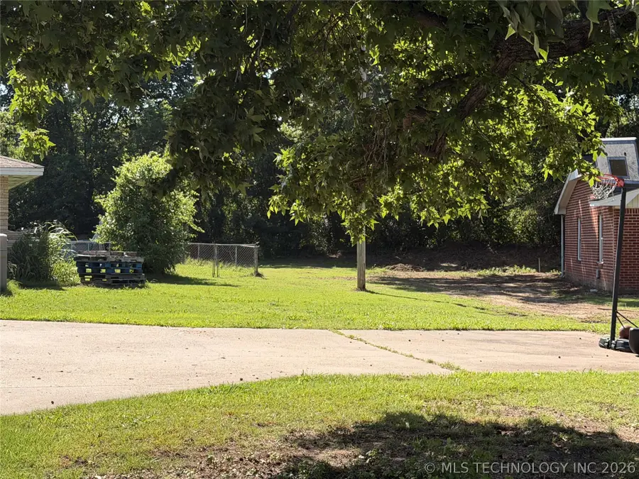 2431 N York Street, Muskogee, OK 74403 - #2