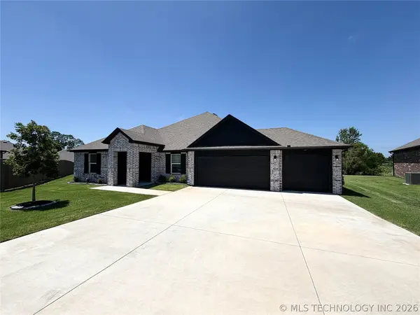 1507 Bluestem Drive, Bartlesville, OK 74006