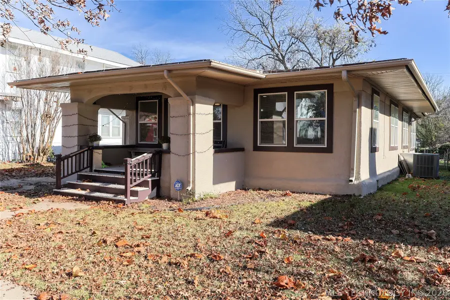1320 S Keeler Avenue, Bartlesville, OK 74003 - #3