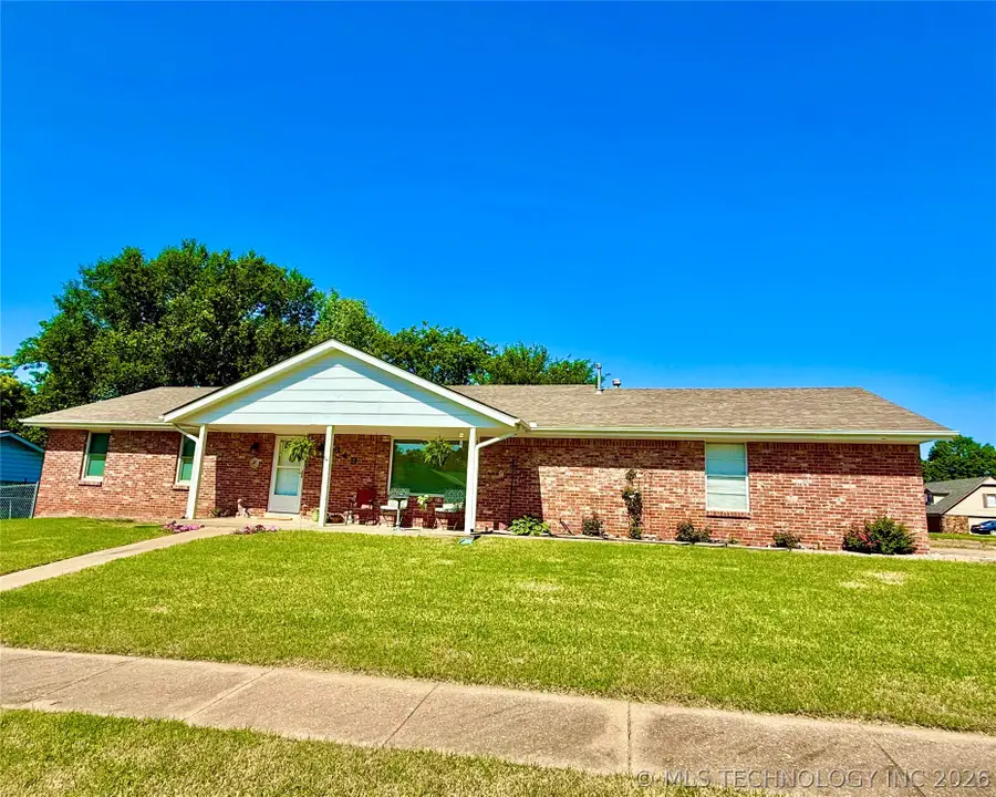 349 Cara Lee Lane, Bartlesville, OK 74006 - #2
