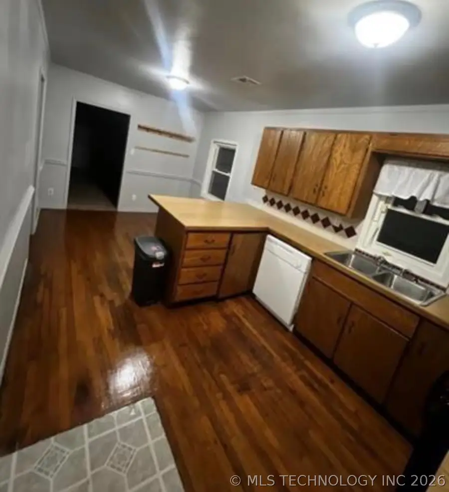 237 N Rogers Avenue, Bartlesville, OK 74003 - #3