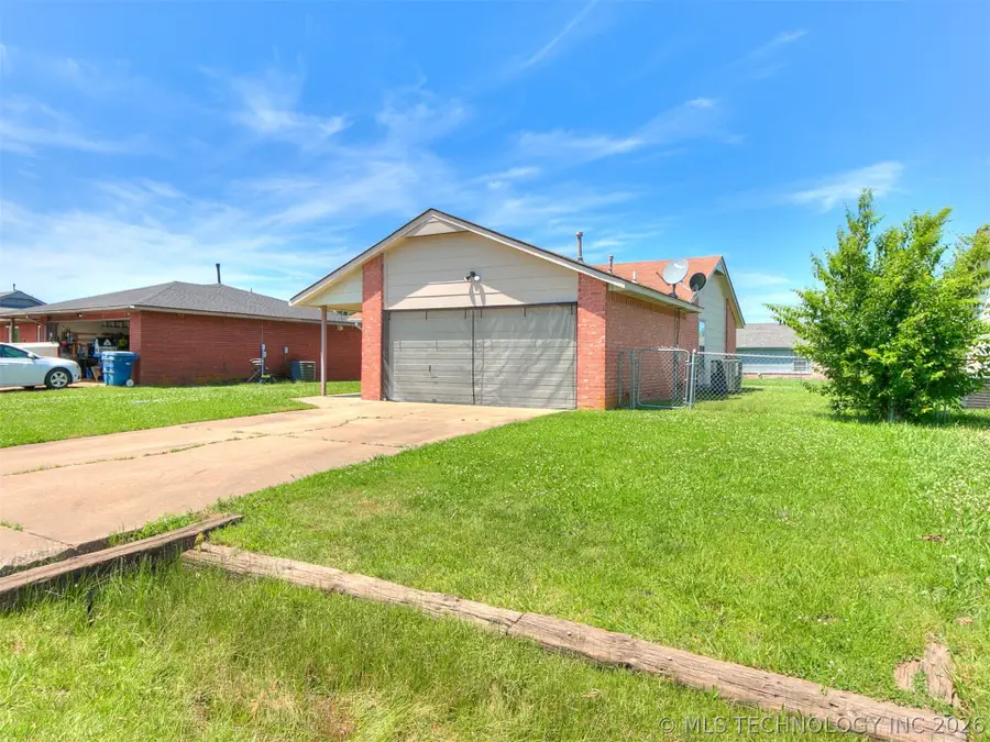 9914 N 44th East Avenue, Sperry, OK 74073 - #3