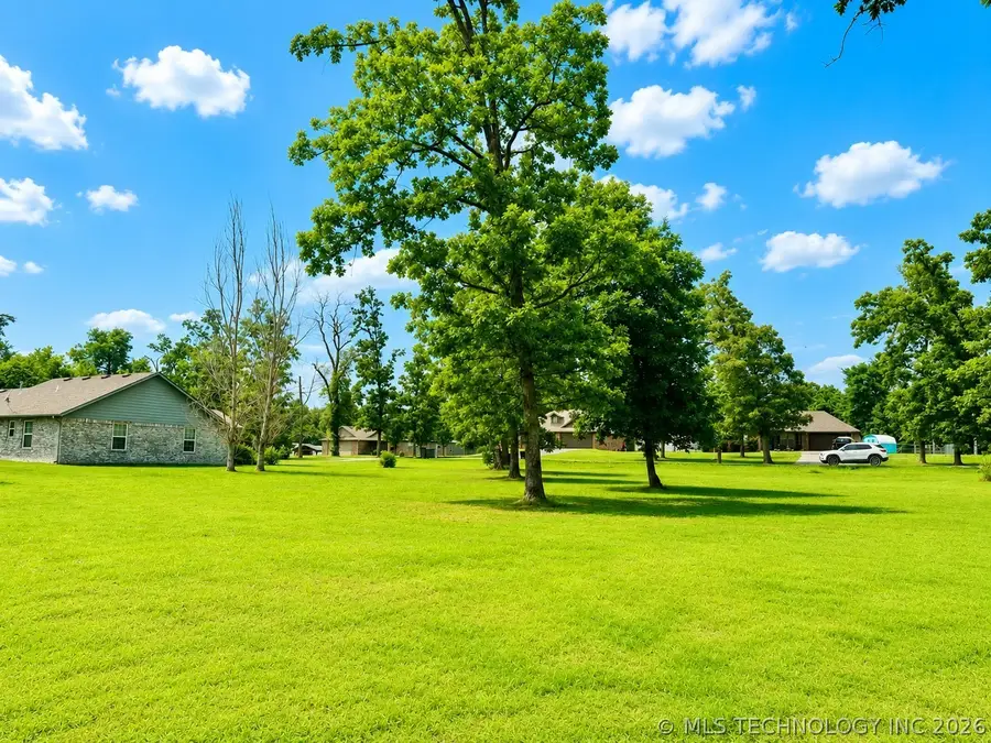 12923 W Southern Oaks Street, Tahlequah, OK 74464 - #3