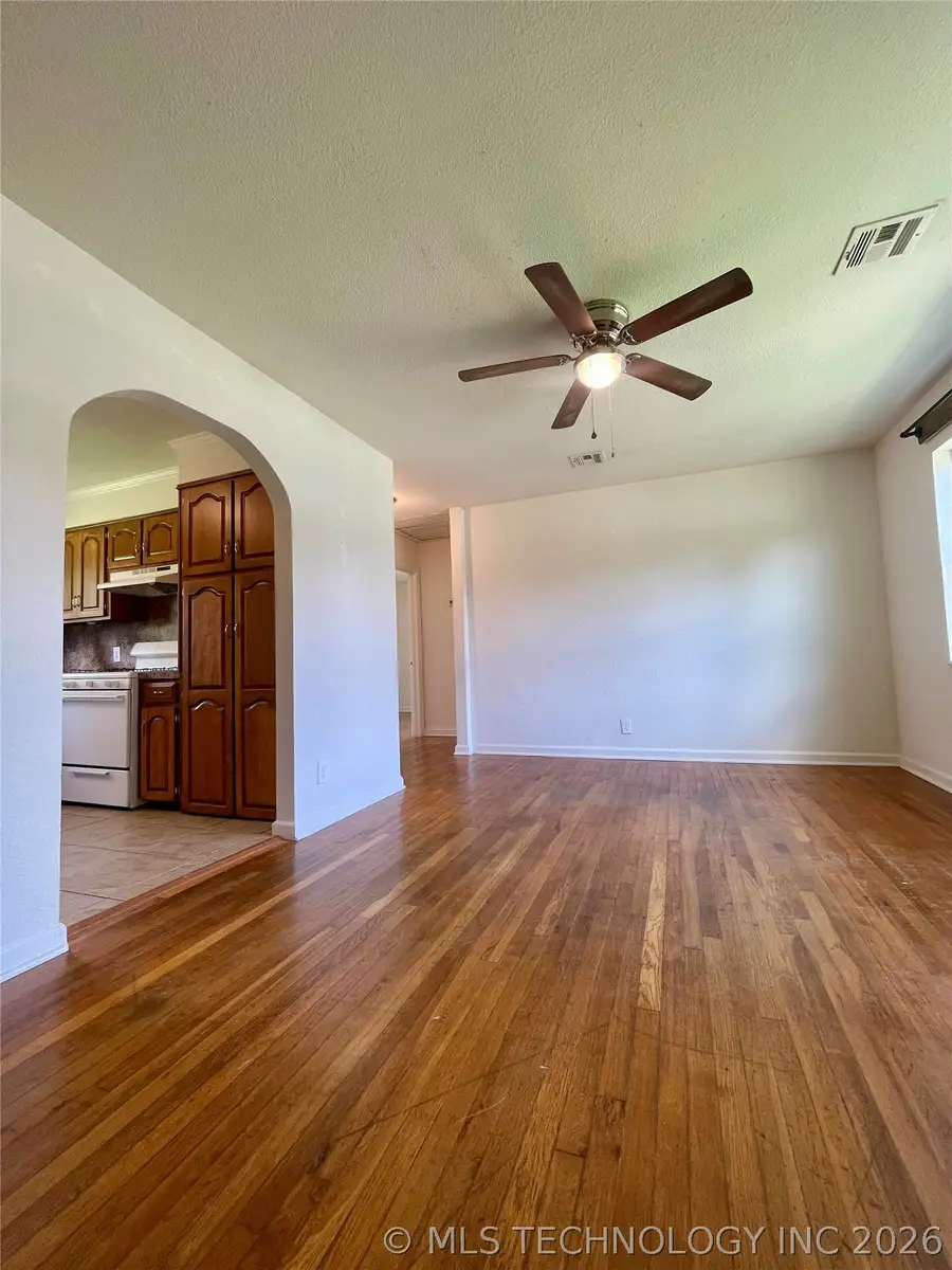 319 E 45th Place, Tulsa, OK 74105 - #3