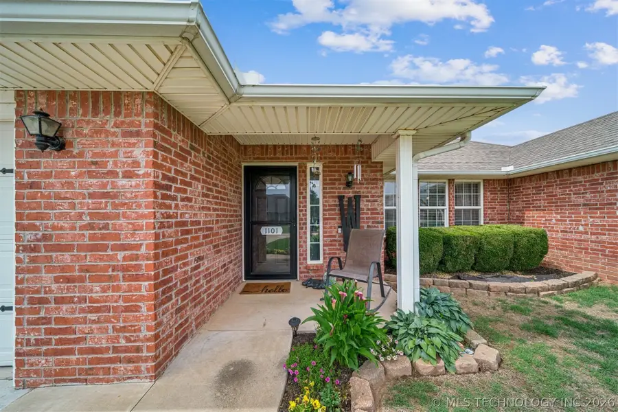 1101 Crozier Street, Perkins, OK 74059 - #2