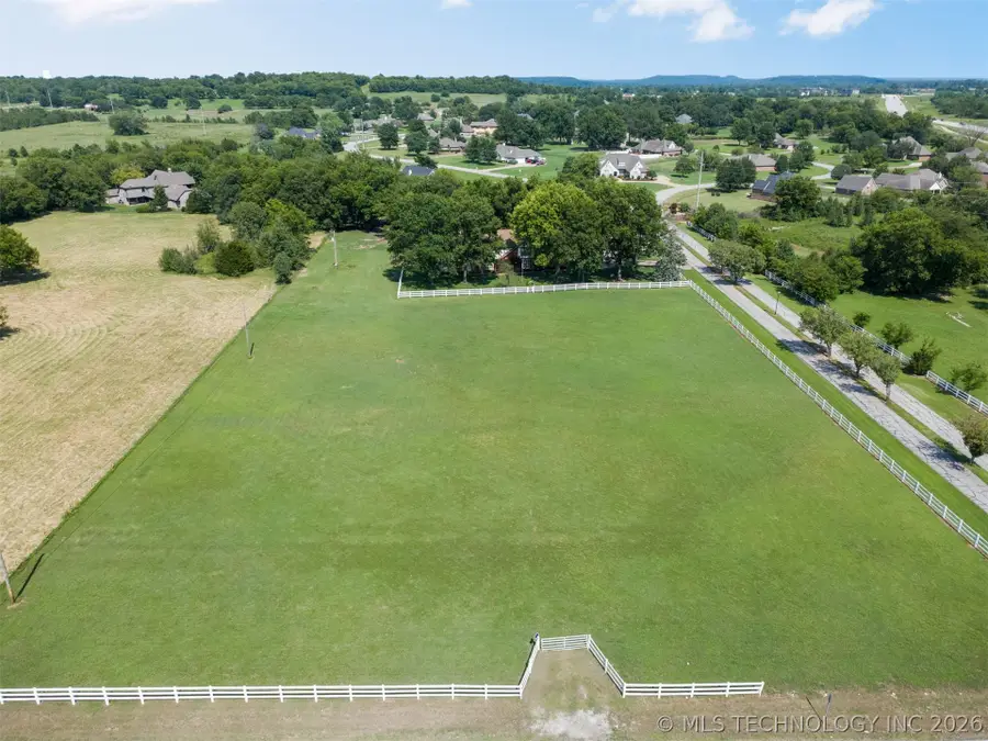 10195 E Rose Glen Boulevard, Claremore, OK 74019 - #2