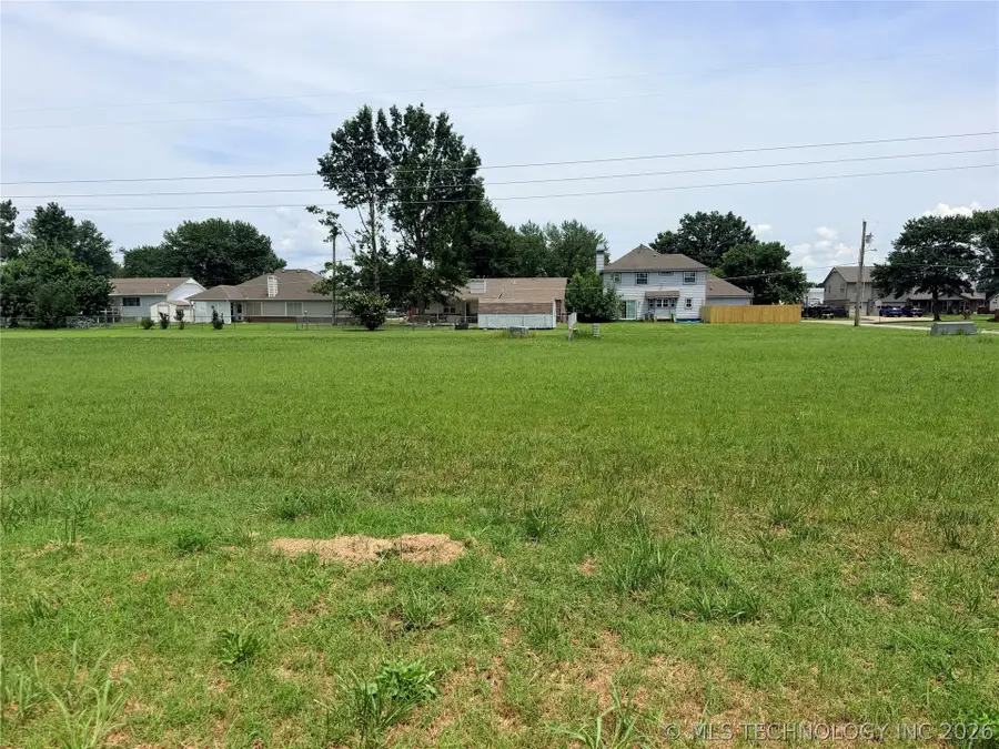 36684 Carter Avenue, Wagoner, OK 74467 - #3