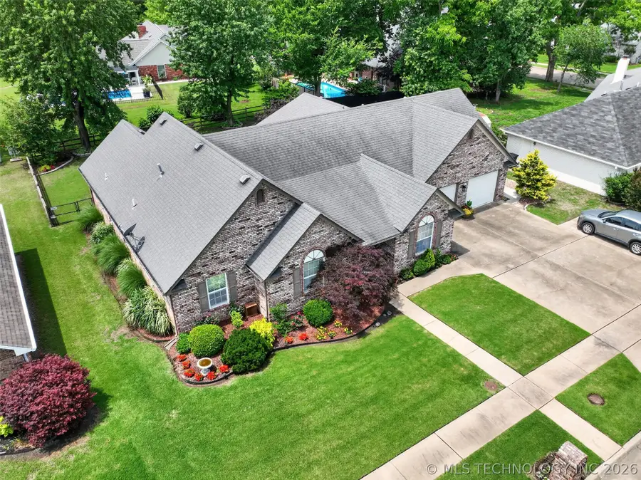 204 Gist Drive, Pryor, OK 74361 - #3