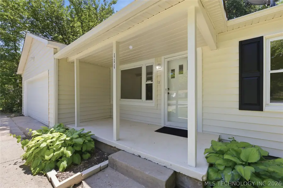 111 Irving Street, Pryor, OK 74361 - #3