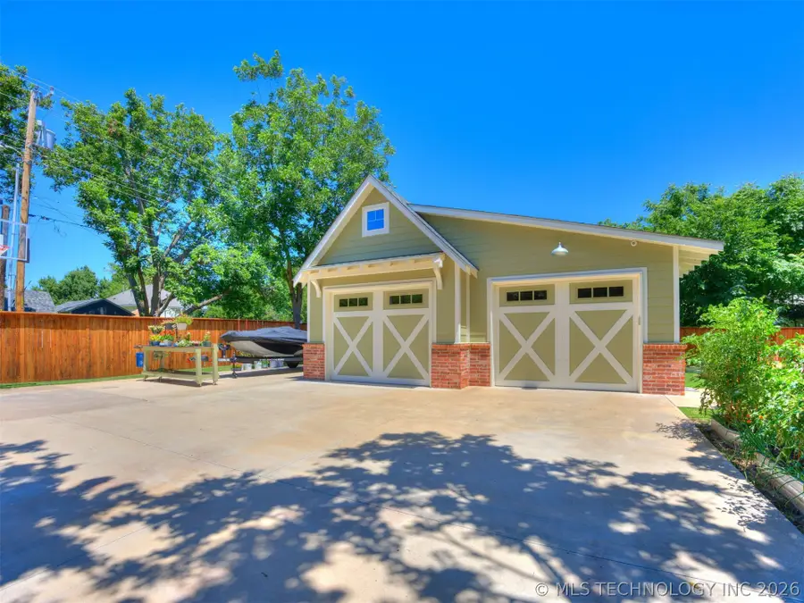 723 Poplar Avenue, Yukon, OK 73099 - #2