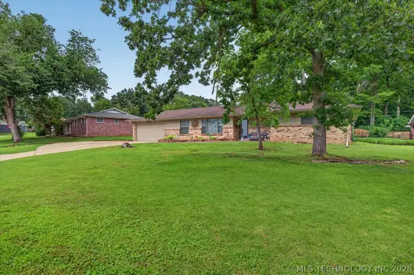 2731 Evergreen Drive, Bartlesville, OK 74006