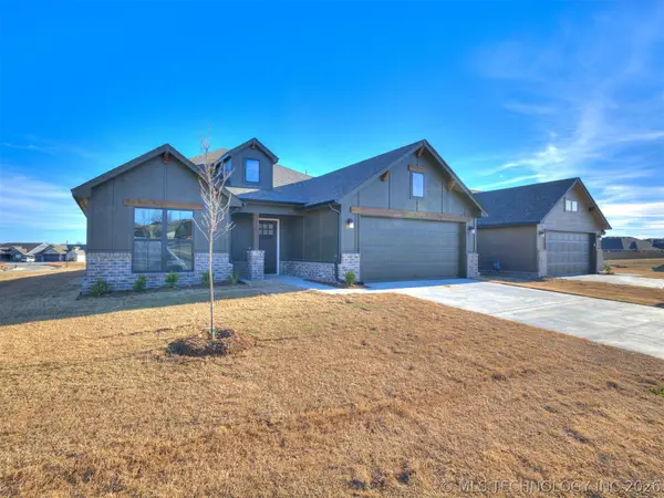 7514 E 90th Place, Owasso, OK 74055