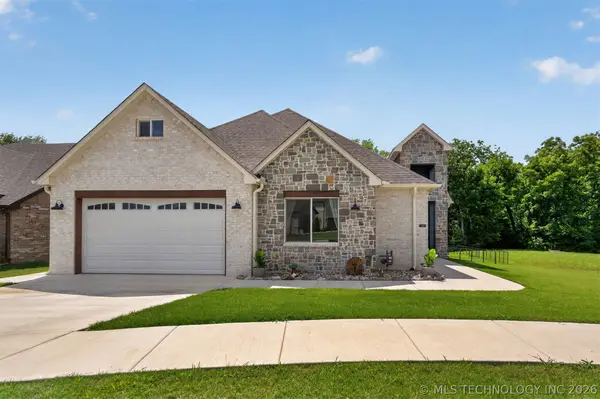 12902 S 20th Place E, Jenks, OK 74037