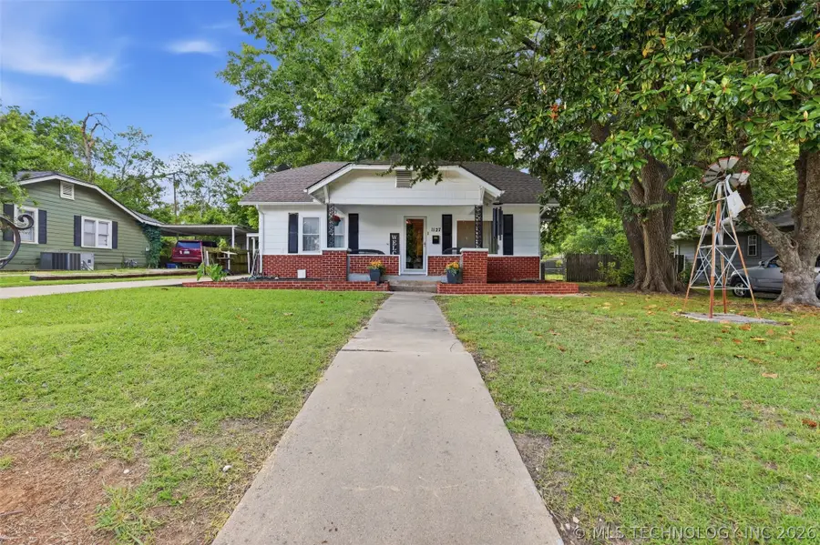1127 S Cherry Street, Ada, OK 74820 - #2