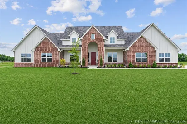 31820 E Two Socks Drive, Broken Arrow, OK 74014