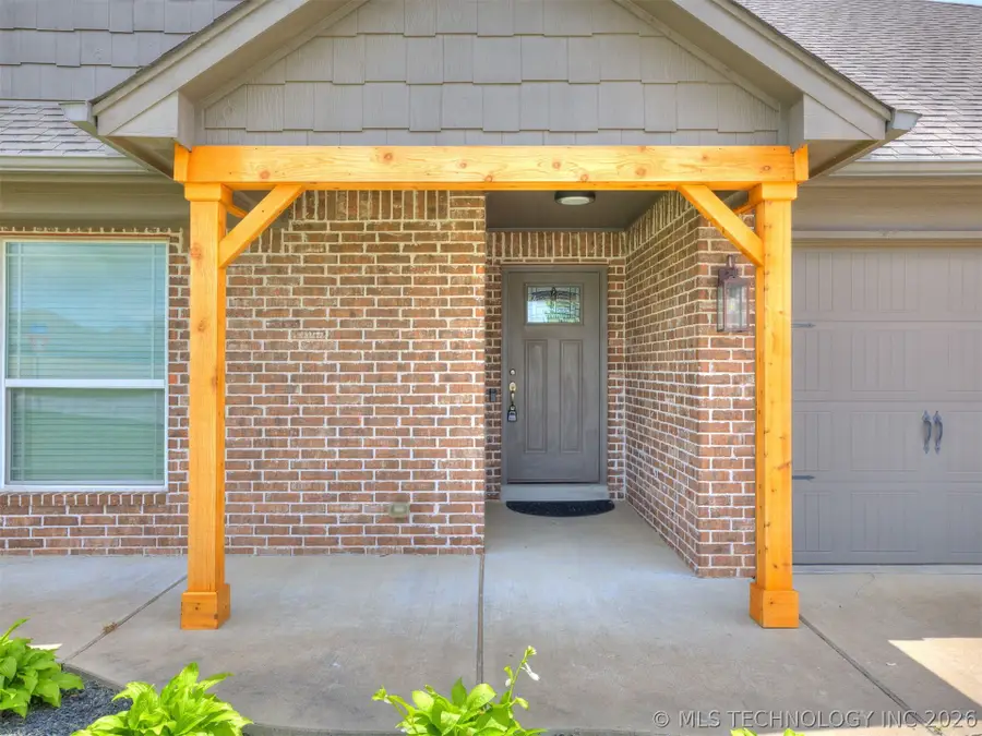7025 E Oak Ridge Street, Broken Arrow, OK 74014 - #2