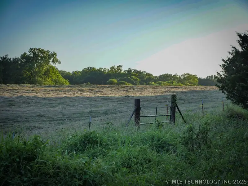 385051 E 1150 Road, Weleetka, OK 74880 - #1