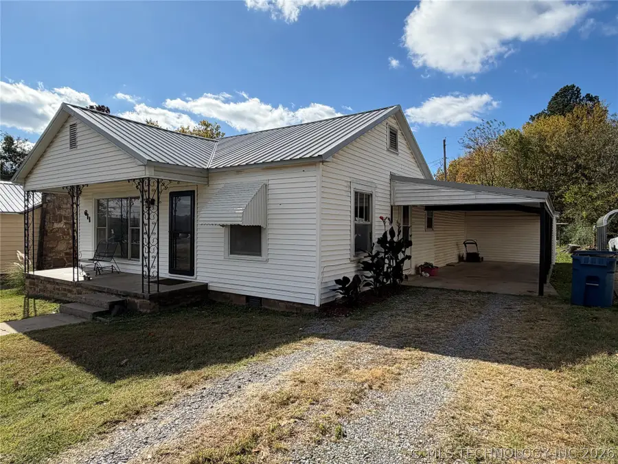 611 SW 9th, Wilburton, OK 74578 - #2