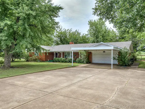 315 W Rogers Street, Oilton, OK 74052