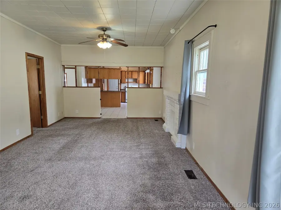 1629 S Keeler Avenue, Bartlesville, OK 74003 - #3