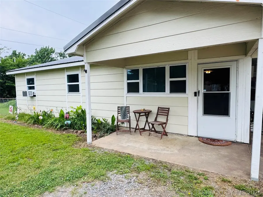 307 NW 6th, Wilburton, OK 74578 - #2
