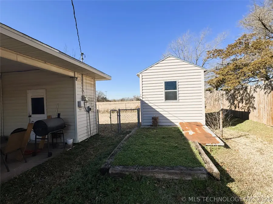 420 N Dawson Street N, Meeker, OK 74855 - #3