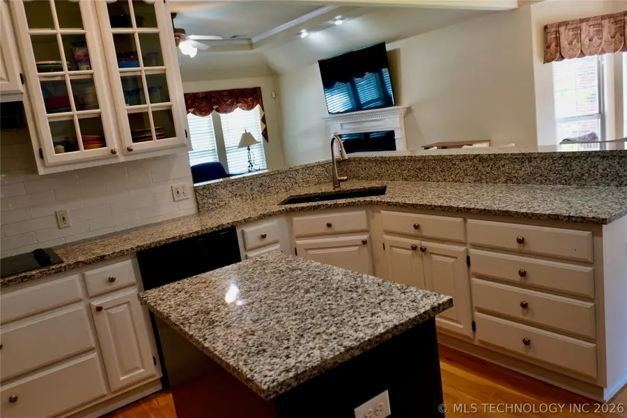 7404 E Forest Ridge Boulevard, Broken Arrow, OK 74014 - #3