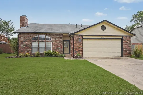 12502 E 77th Place, Owasso, OK 74055