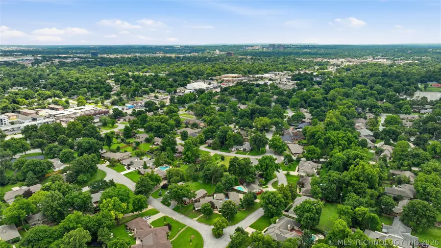 3707 S Florence Place, Tulsa, OK 74105 - #2