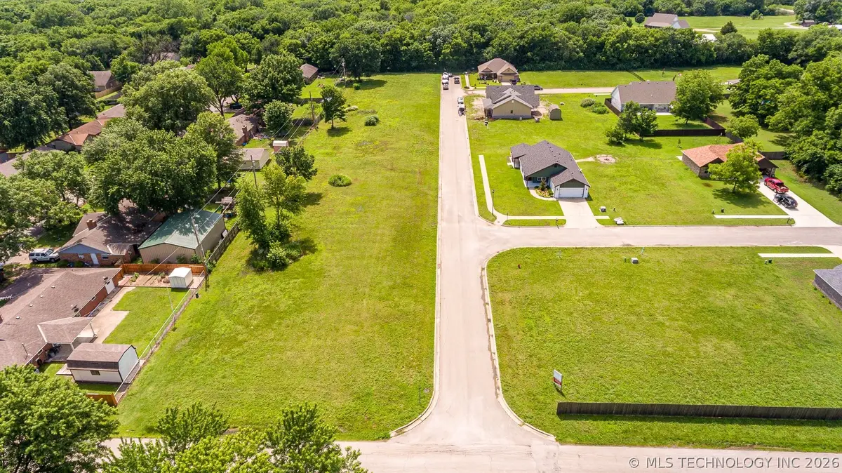 406 W 7th Street, Dewey, OK 74029 - #1